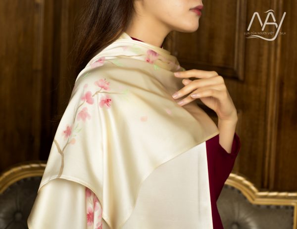 Hand-painted silk scarf beige peach blossom length 1