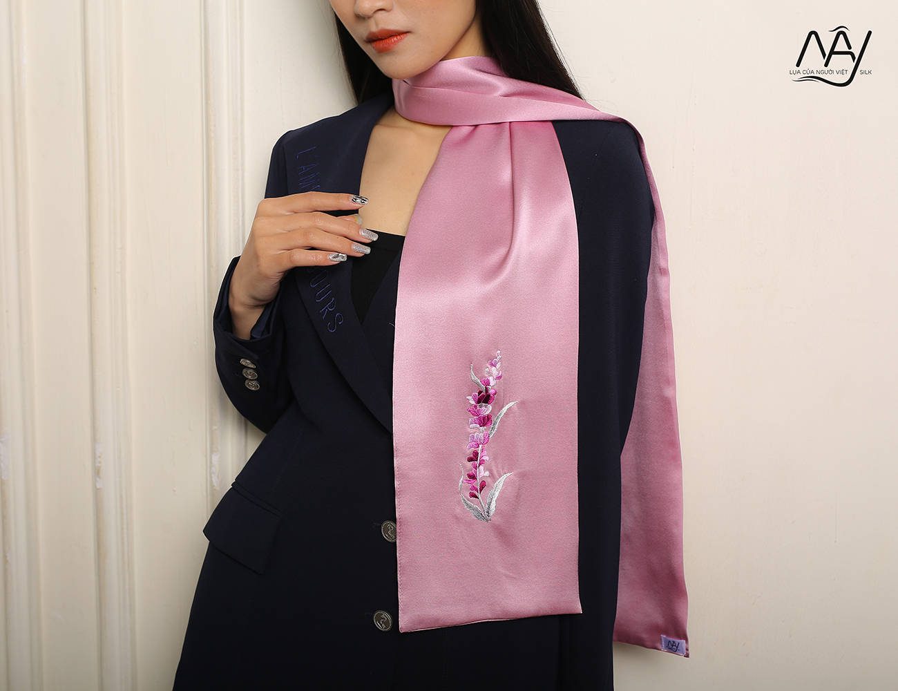 silk scarf embroidered with lavender purple pink 4