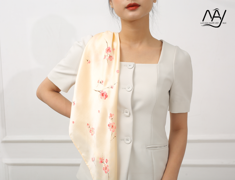 silk scarf hand-painted cherry blossom 5555 beige color