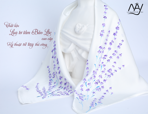 khăn lụa vẽ tay hoa lavender màu trắng 8585